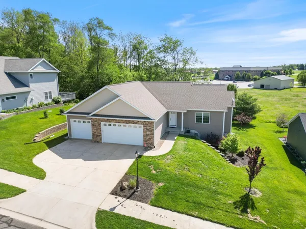 $415,000 | 165 Chickadee Lane, Warsaw, IN 46580