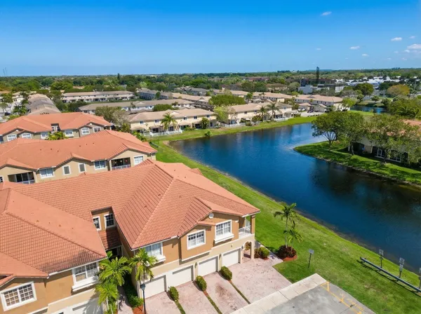 $305,000 | 9051 Plymouth Place, Unit 20203, Tamarac, FL 33321