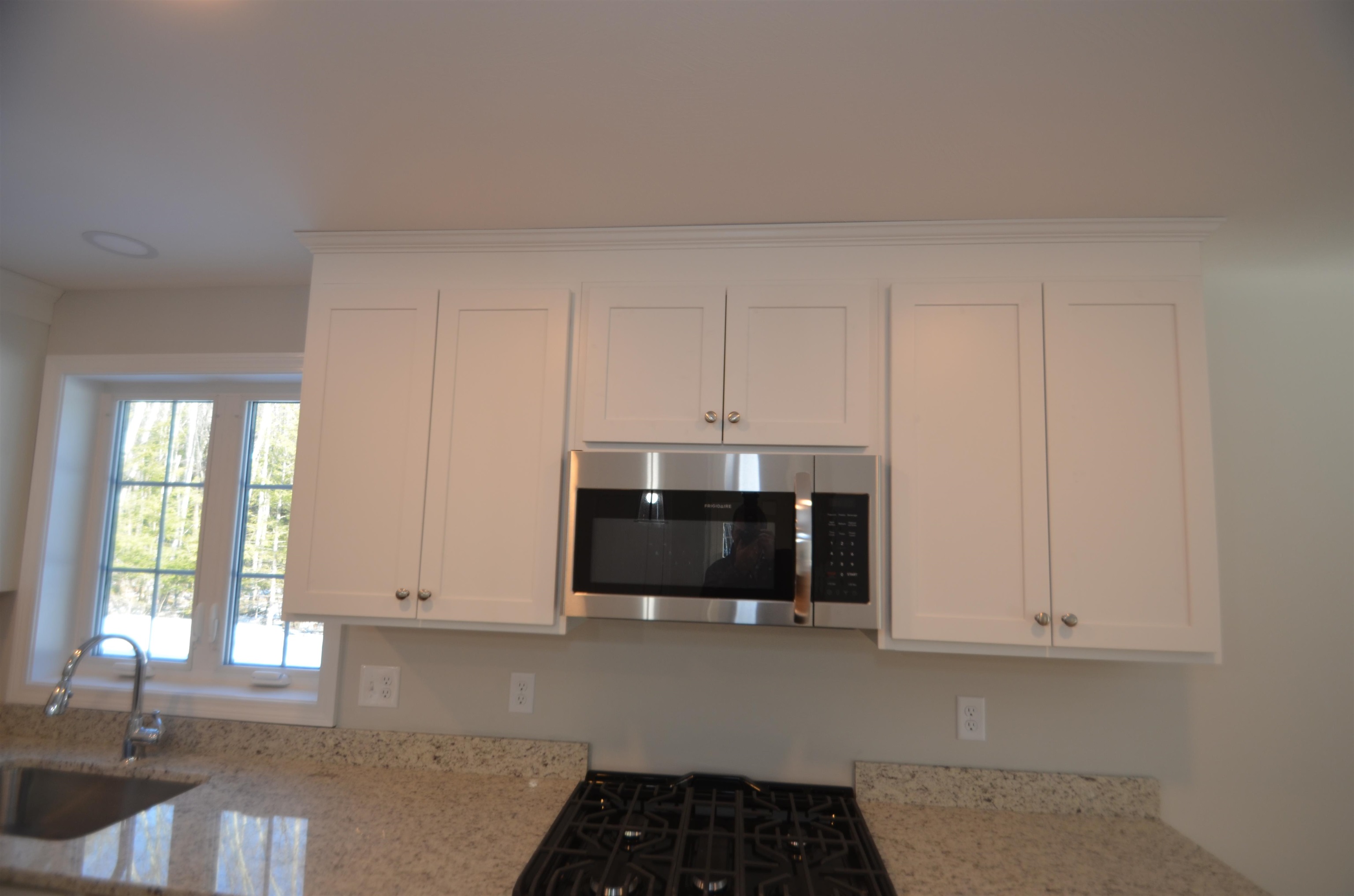216 Shaker Road Concord, NH 03301 - Photo 7 of 27