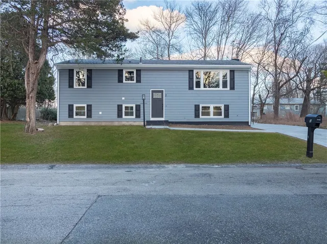 $549,900 | 2 Sandalwood Court, Coventry, RI 02816