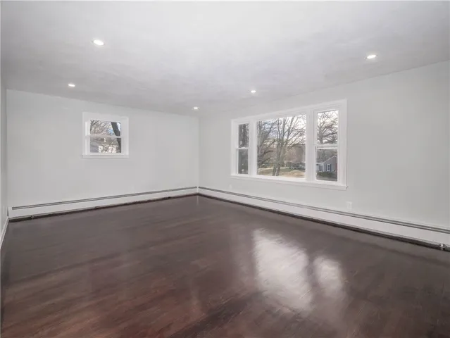 $549,900 | 2 Sandalwood Court, Coventry, RI 02816