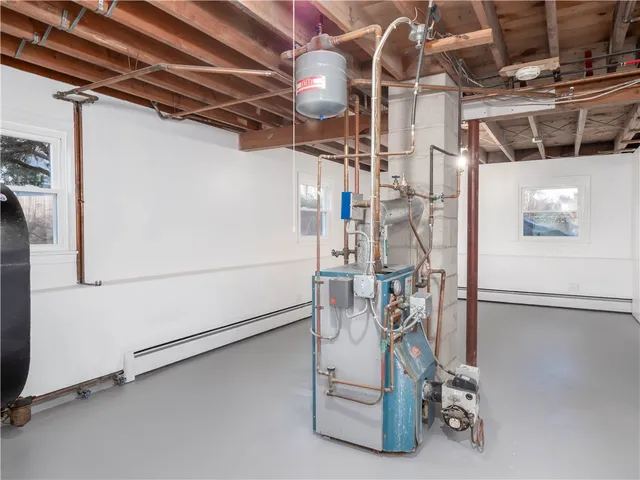 $549,900 | 2 Sandalwood Court, Coventry, RI 02816