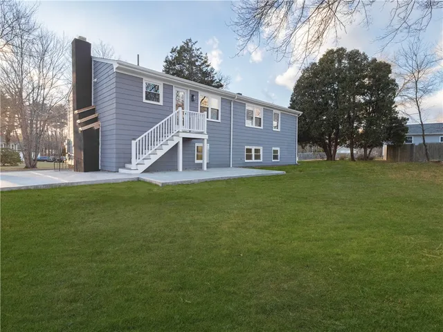 $549,900 | 2 Sandalwood Court, Coventry, RI 02816
