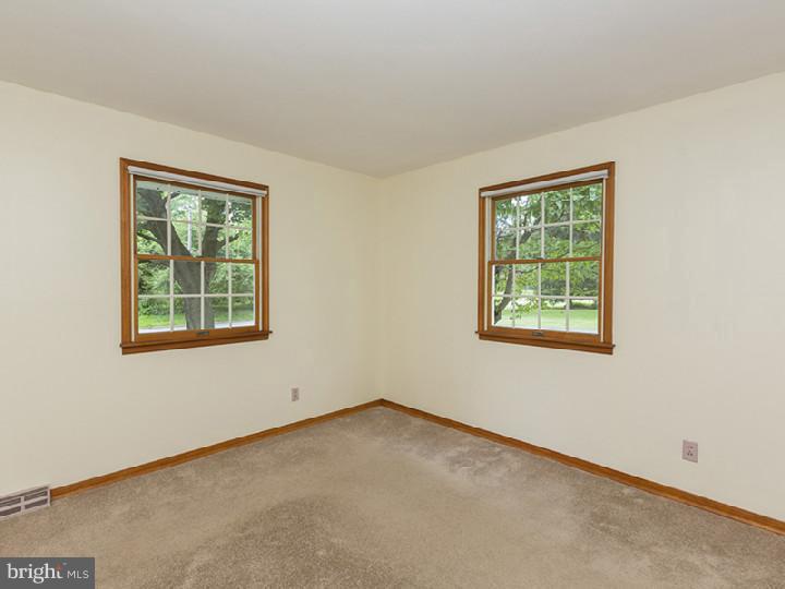 635 Scotch Road Pennington, NJ 08534 - Photo 11 of 25 Bedroom