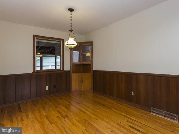 635 Scotch Road Pennington, NJ 08534 - Photo 7 of 25 Dining Room
