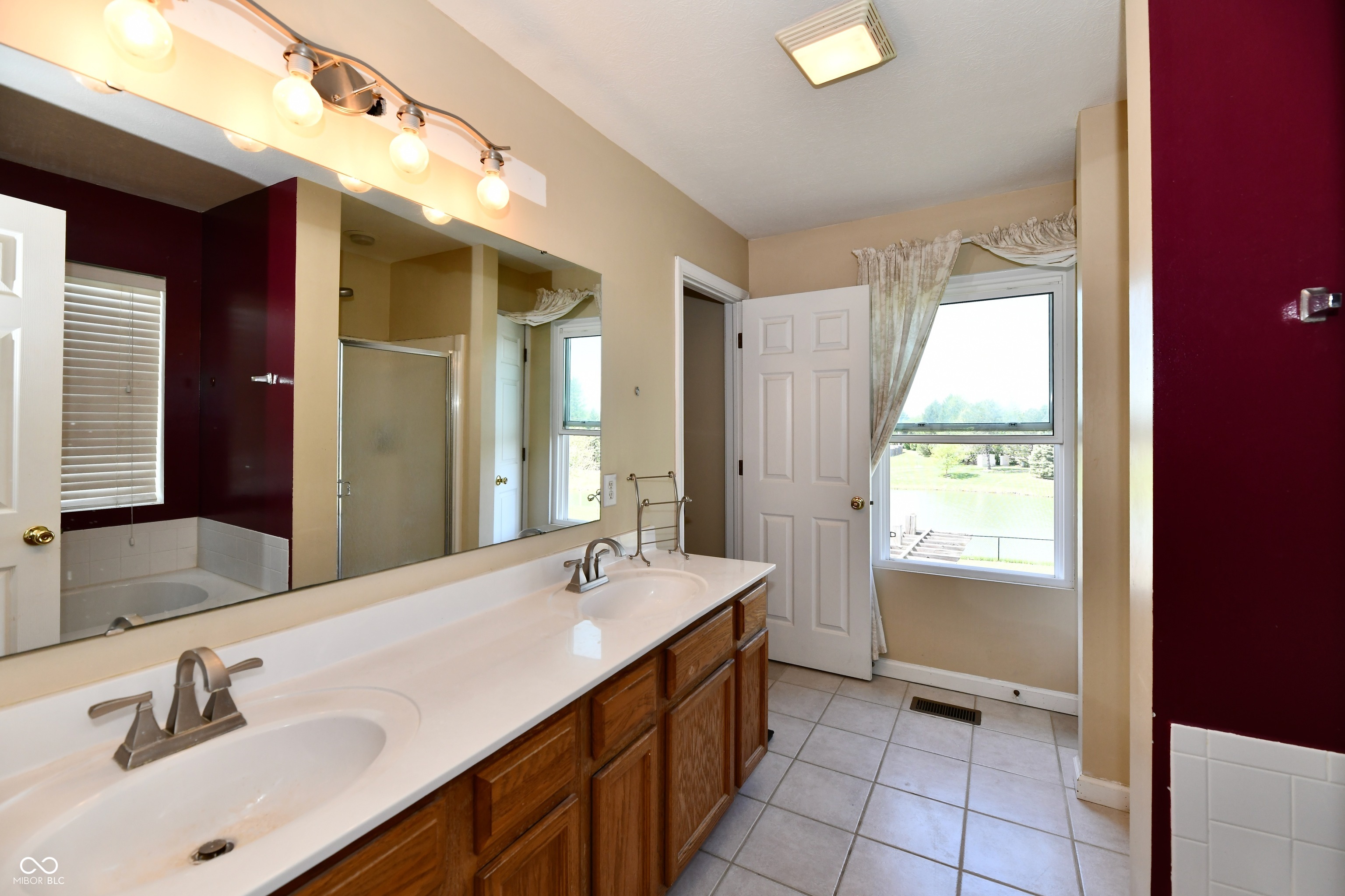 13048 Ross Crossing Fishers, IN 46038 - Photo 23 of 73