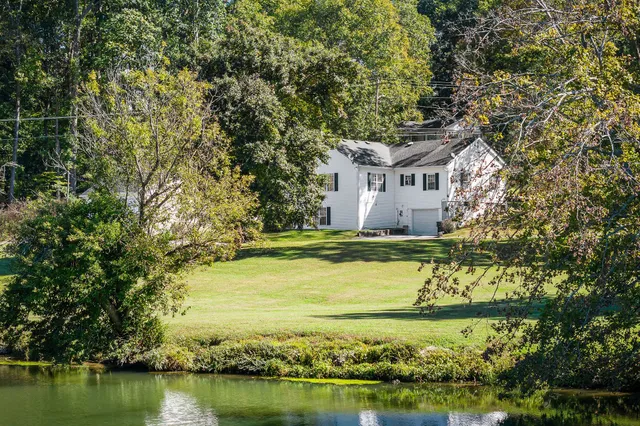 $489,900 | 400 Westwood Drive, McMinnville, TN 37110