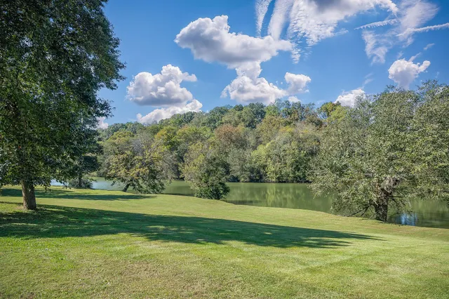 $489,900 | 400 Westwood Drive, McMinnville, TN 37110