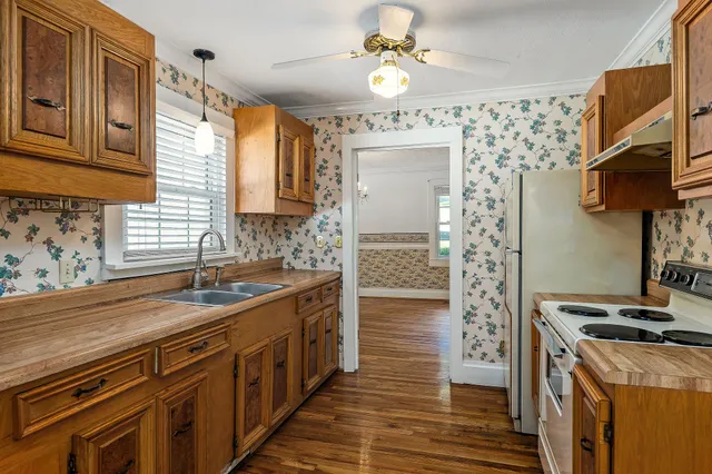 $489,900 | 400 Westwood Drive, McMinnville, TN 37110