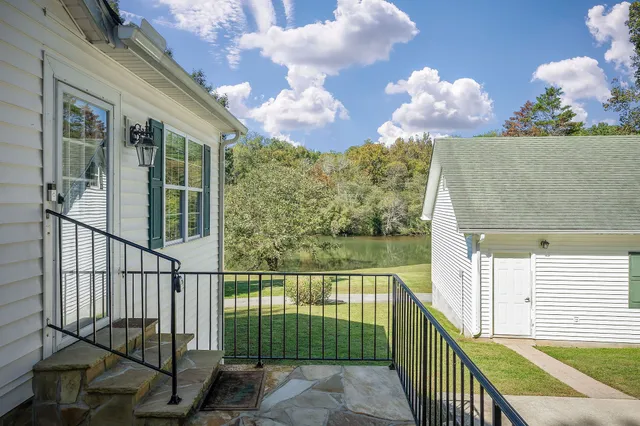 $489,900 | 400 Westwood Drive, McMinnville, TN 37110