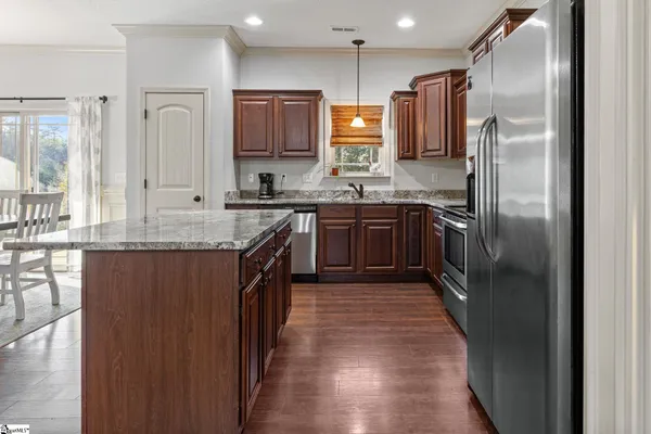 $324,990 | 102 South Hamlet Court, Moore, SC 29369