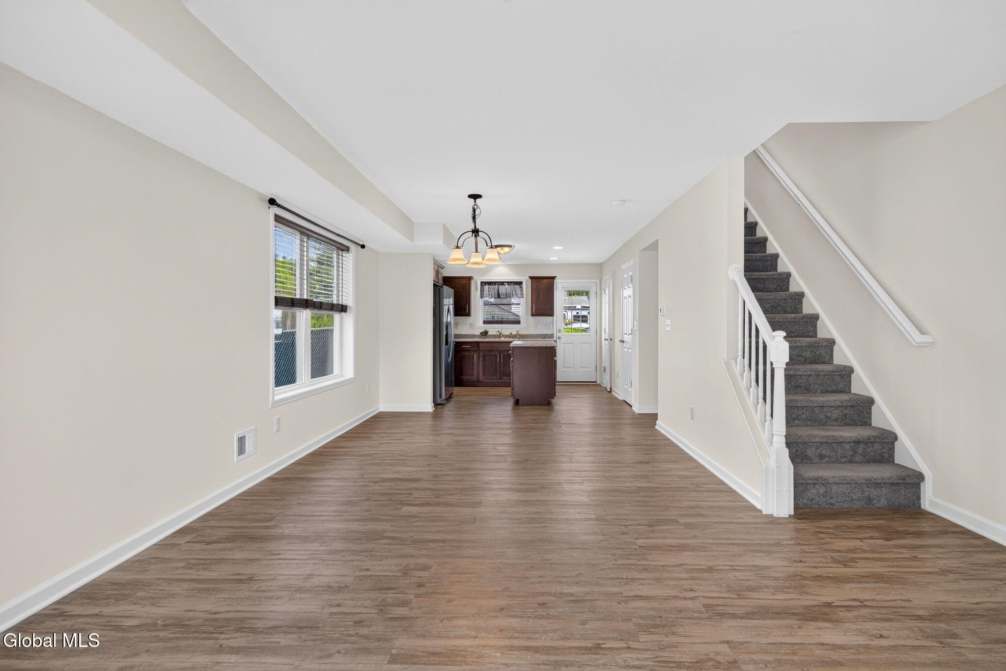 2451 Consaul Road Schenectady, NY 12304 - Photo 3 of 25 3-web-or-mls-002_DSC01358