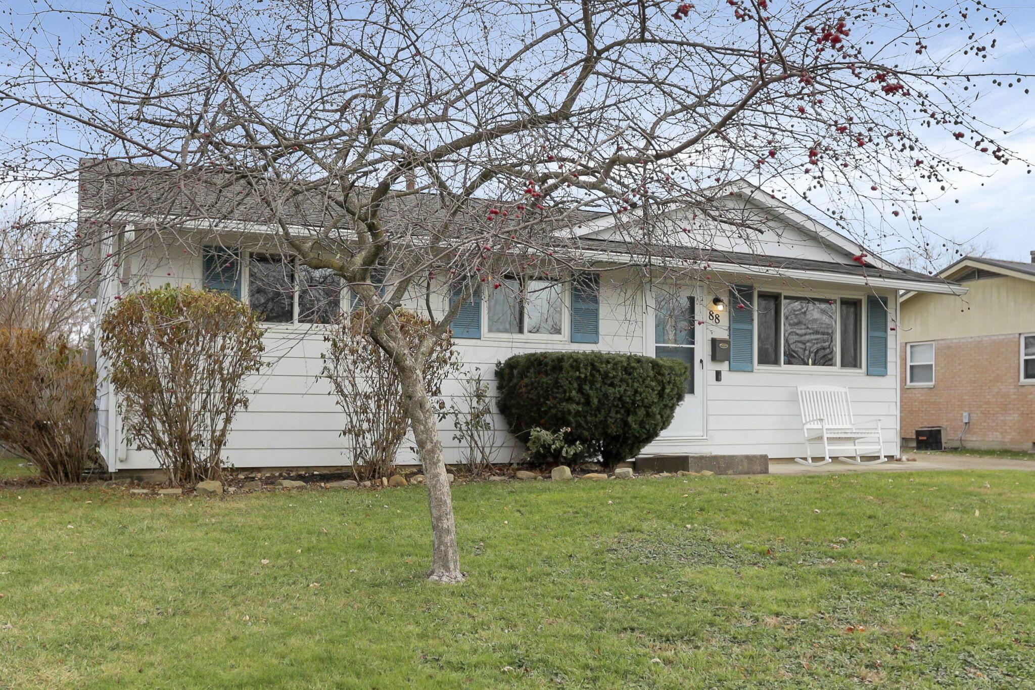 88 Fieldpoint Road Heath, OH 43056 - Photo 3 of 26 3-Front C