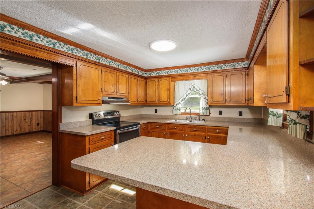 1917 Garner Road Denton, NC 27239 - Photo 15 of 41