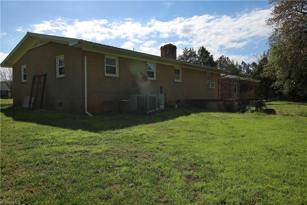 1917 Garner Road Denton, NC 27239 - Photo 33 of 41