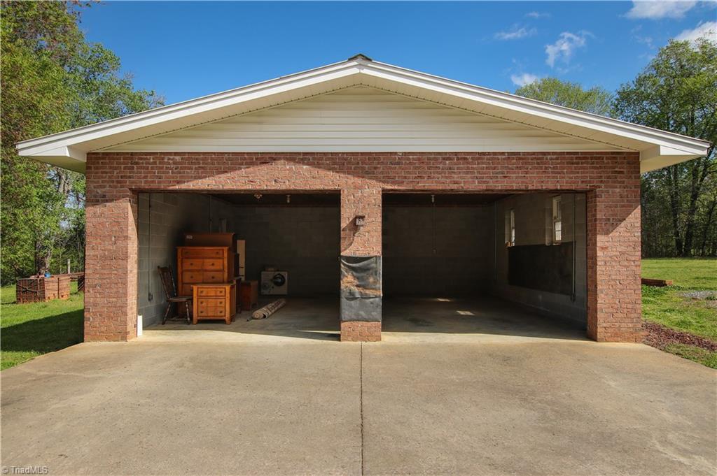 1917 Garner Road Denton, NC 27239 - Photo 5 of 41 2 car carport