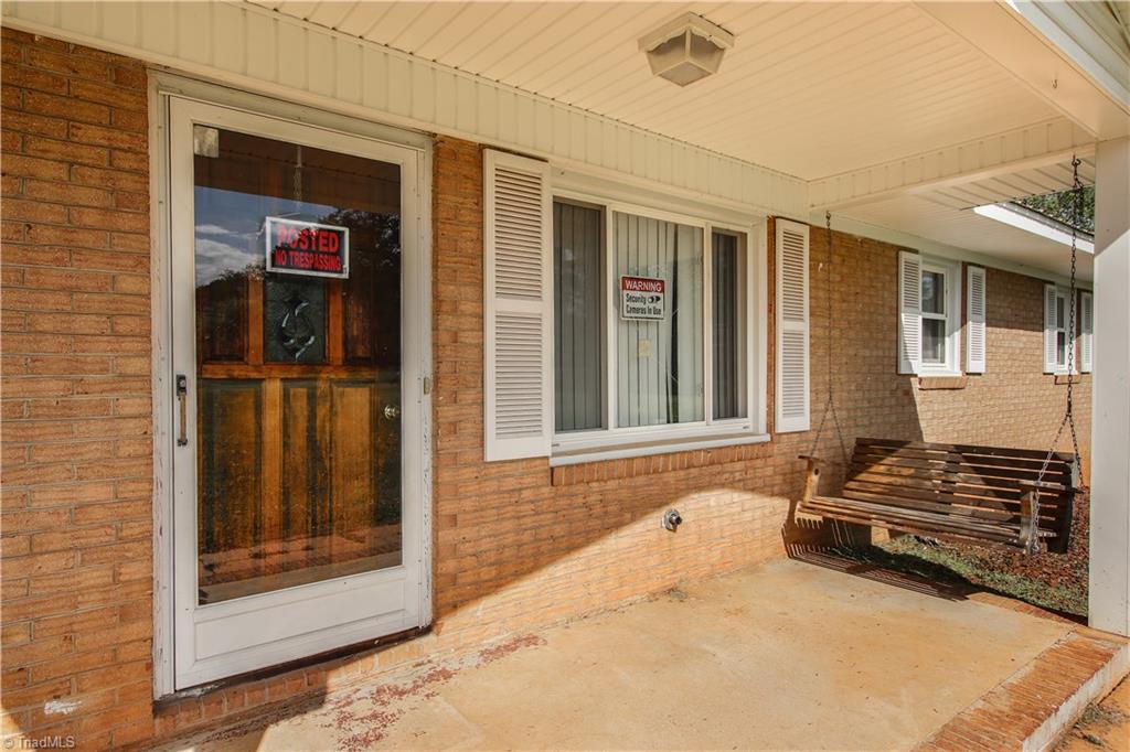 1917 Garner Road Denton, NC 27239 - Photo 6 of 41 Covered front porch