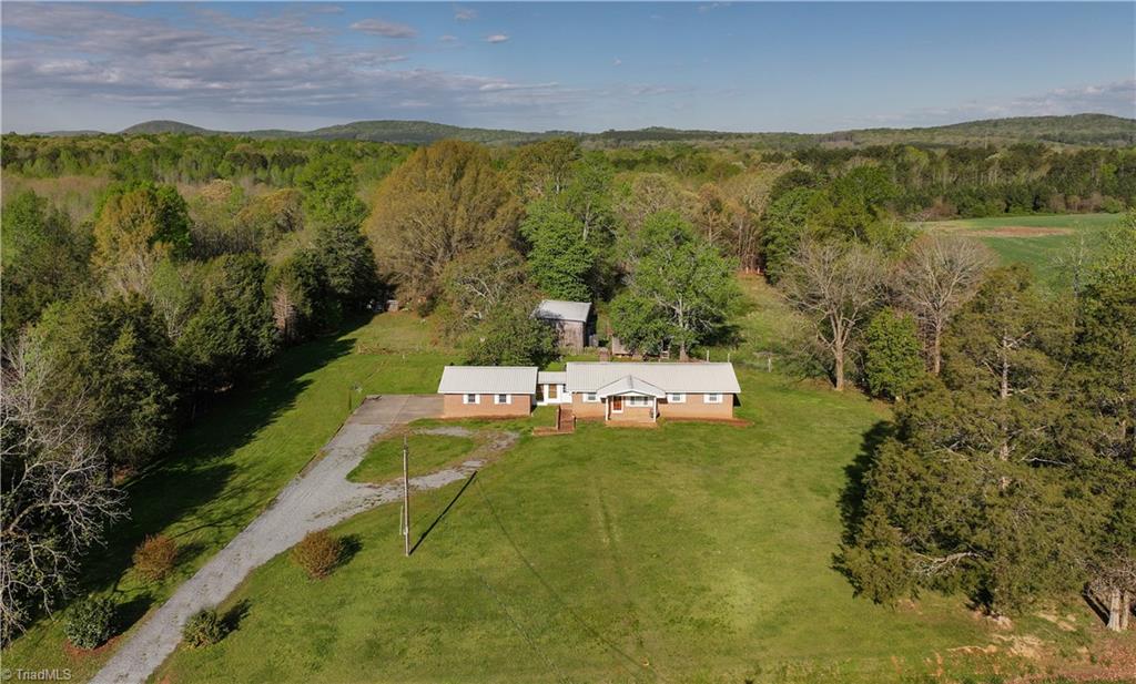 1917 Garner Road Denton, NC 27239 - Photo 8 of 41