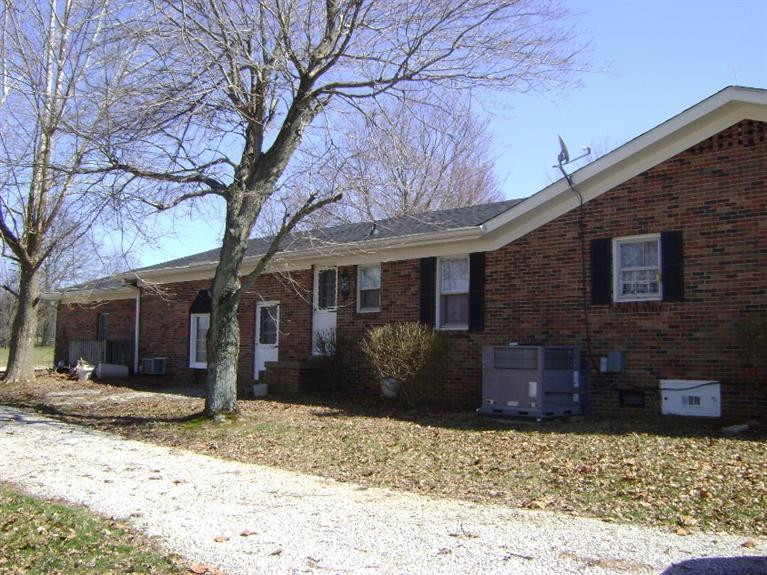 555 Tarr Road Paris, KY 40361 - Photo 3 of 36 Side View of Home