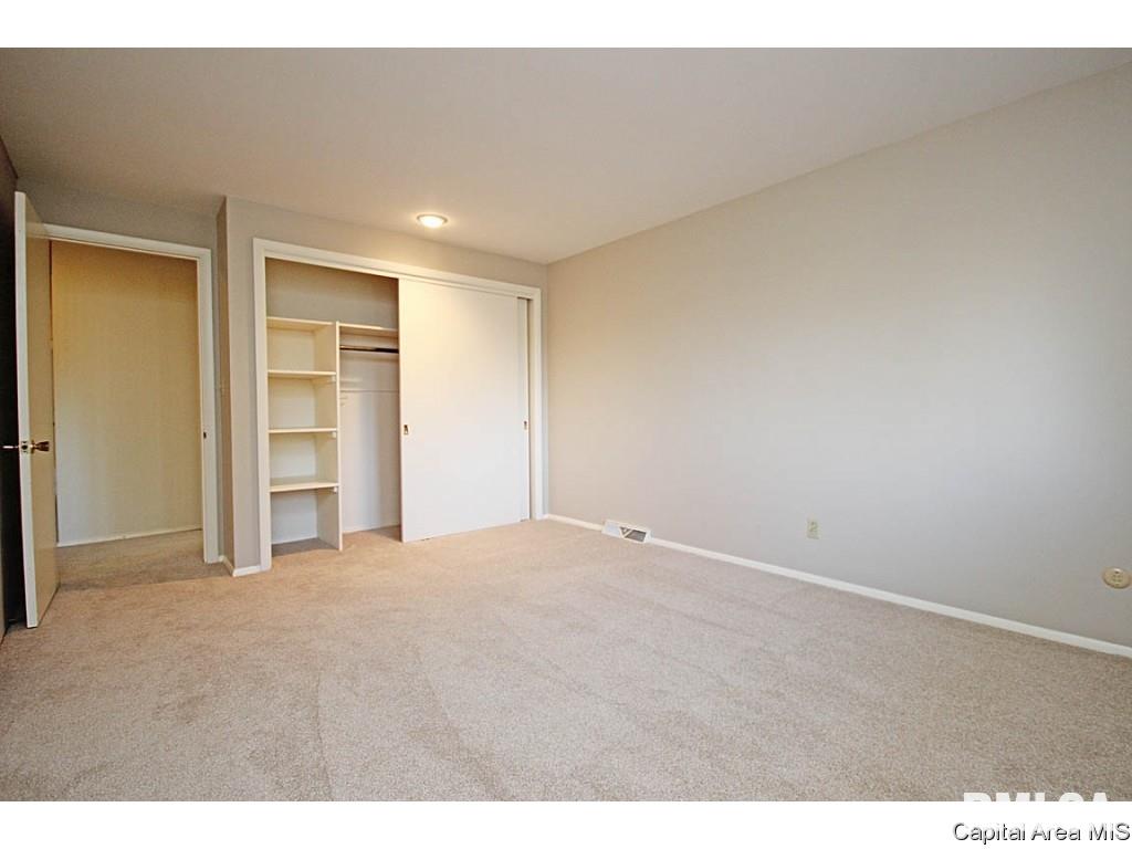 2325 Sylvan Road Springfield, IL 62704 - Photo 25 of 36 Gallery Image 25