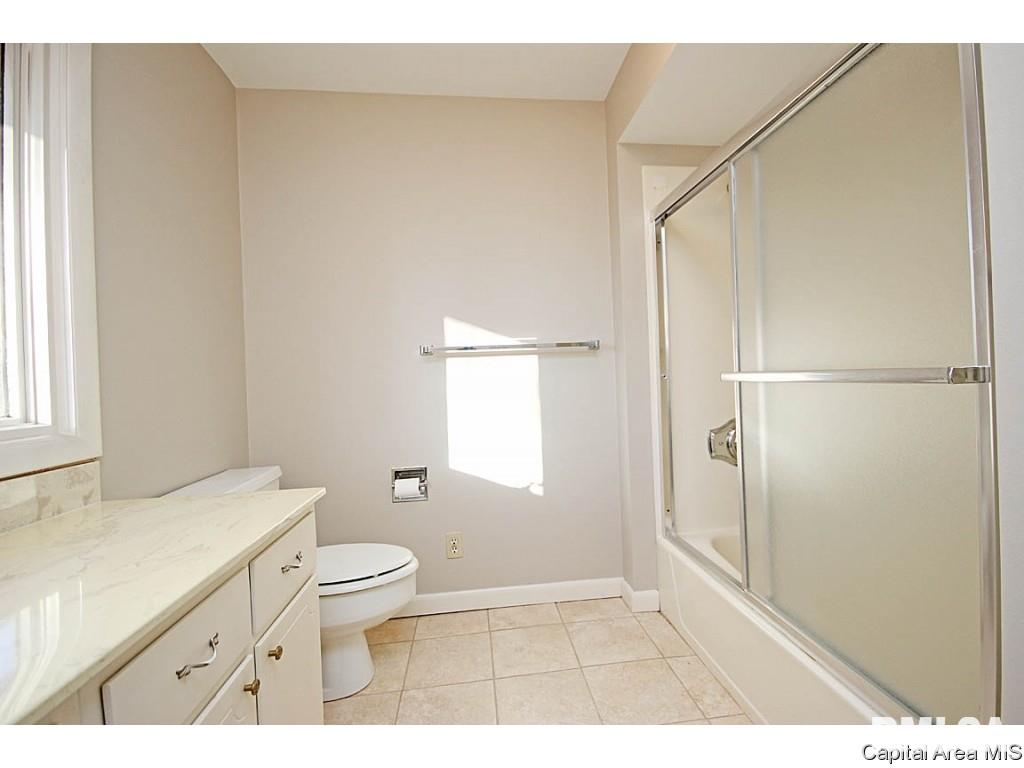 2325 Sylvan Road Springfield, IL 62704 - Photo 27 of 36 Gallery Image 27