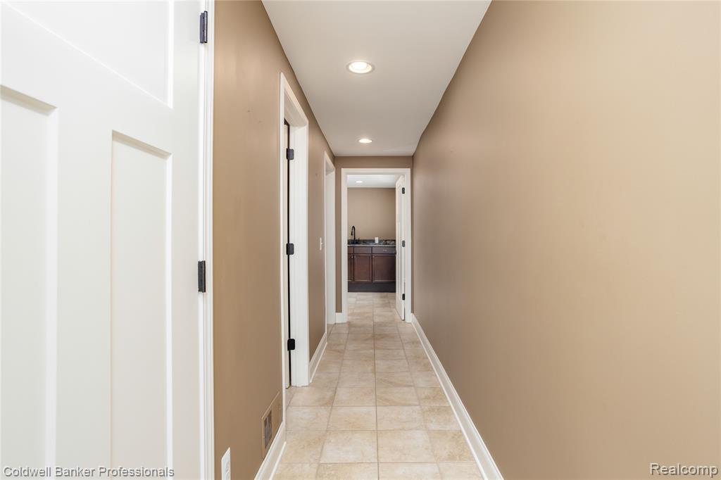 56 Oxford Road Grosse Pointe Shores, MI 48236 - Photo 39 of 64