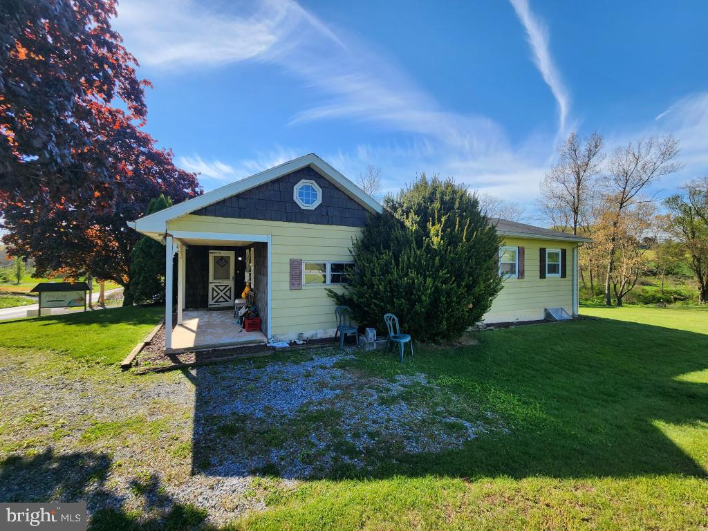 1692 Gish Road Manheim, PA 17545 - Photo 3 of 35 Gallery Image 3