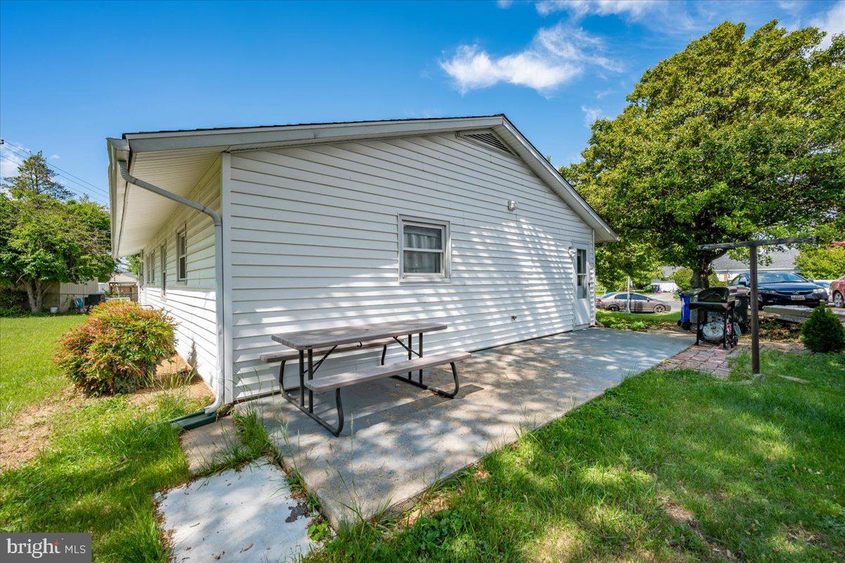 302 Manor Court Frederick, MD 21701 - Photo 21 of 33 Charming home with spacious patio.