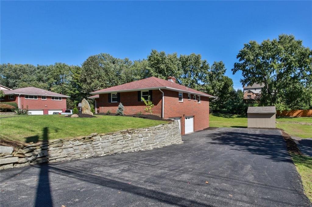 938 Bebout Road Venetia, PA 15367 - Photo 2 of 20 Huge driveway with 2 car integral garage