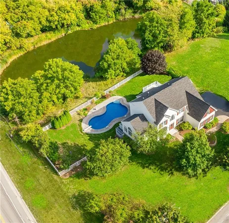 $795,000 | 2 Hamilton Road, Perinton, NY 14450