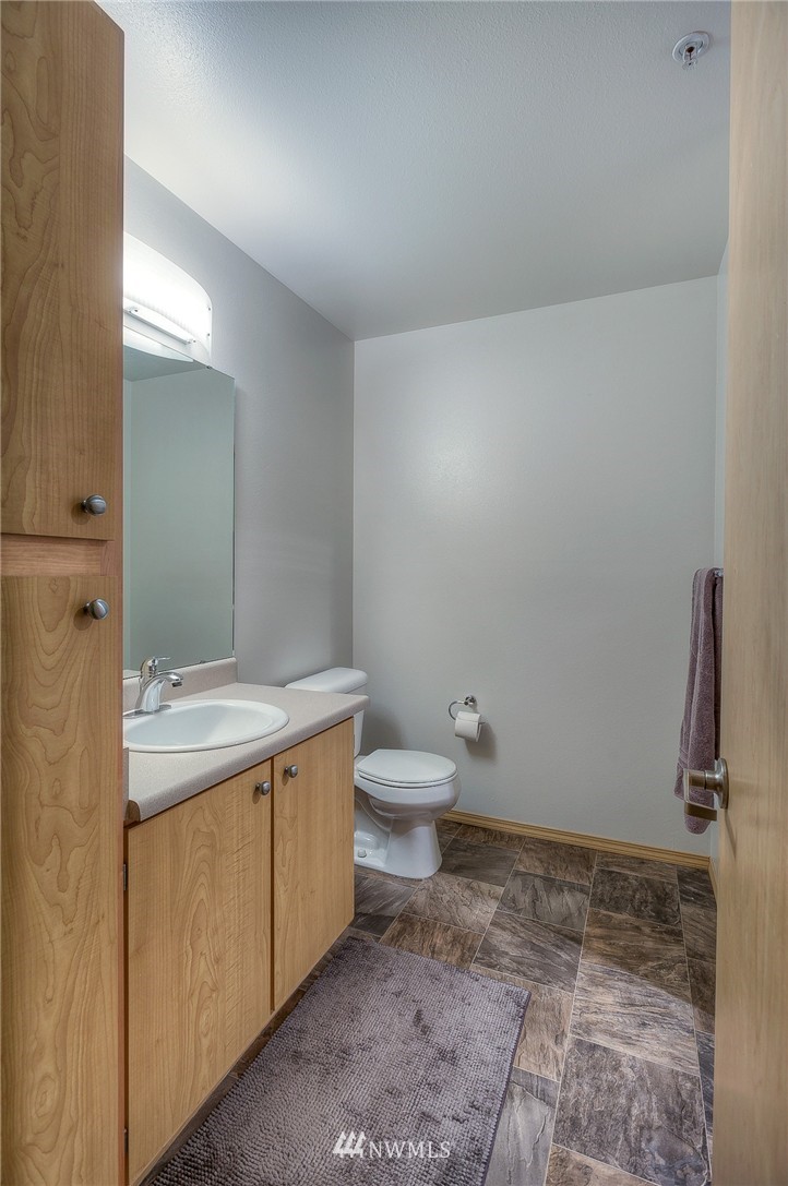 10709 Valley View Road, Unit A304 Bothell, WA 98011 - Photo 14 of 17