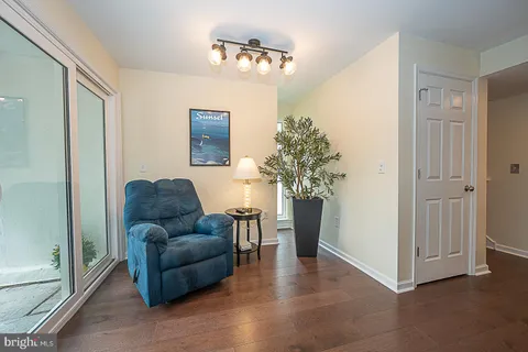 $425,000 | 209 East Chelsea Circle, Newtown Square, PA 19073