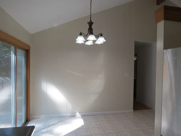 $244,000 | 274 East 34th Street, Steger, IL 60475