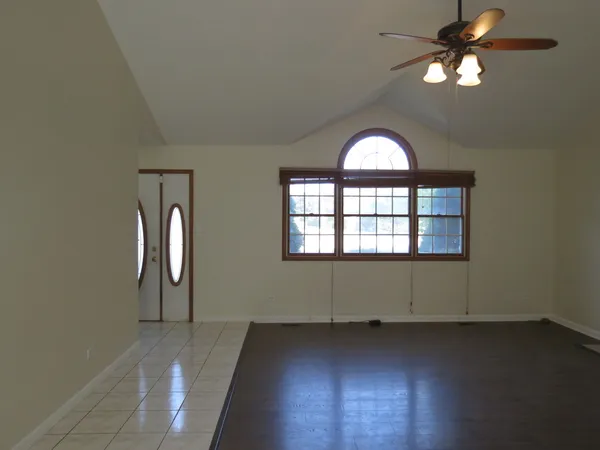 $244,000 | 274 East 34th Street, Steger, IL 60475