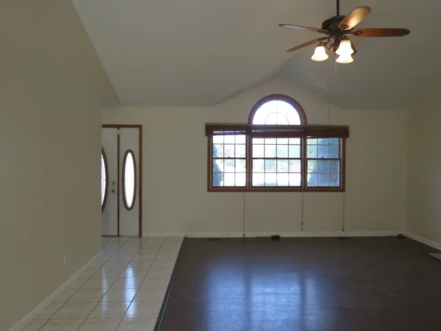 $244,000 | 274 East 34th Street, Steger, IL 60475