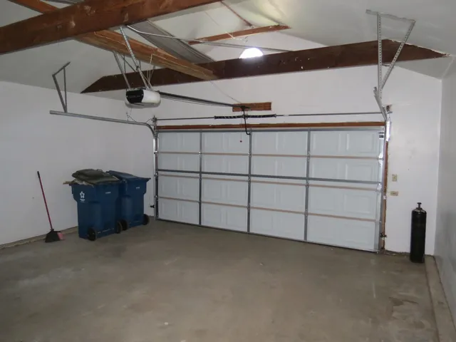 a view of a garage room
