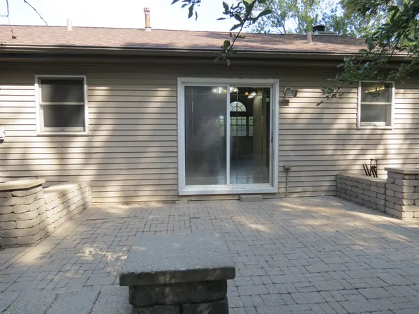 $244,000 | 274 East 34th Street, Steger, IL 60475