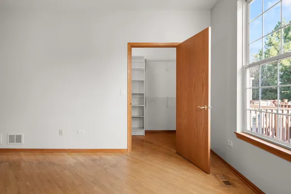 $397,900 | 16139 Seneca Lake Circle, Crest Hill, IL 60403