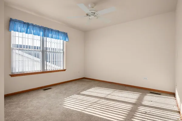 $397,900 | 16139 Seneca Lake Circle, Crest Hill, IL 60403