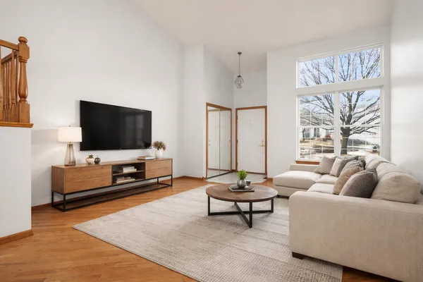 $397,900 | 16139 Seneca Lake Circle, Crest Hill, IL 60403