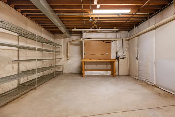 $397,900 | 16139 Seneca Lake Circle, Crest Hill, IL 60403