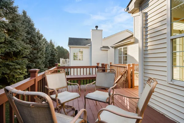 $397,900 | 16139 Seneca Lake Circle, Crest Hill, IL 60403