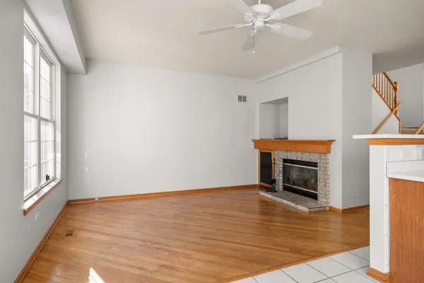 $397,900 | 16139 Seneca Lake Circle, Crest Hill, IL 60403