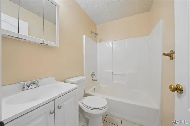 $240,000 | 1203 Advance Drive, Florissant, MO 63031