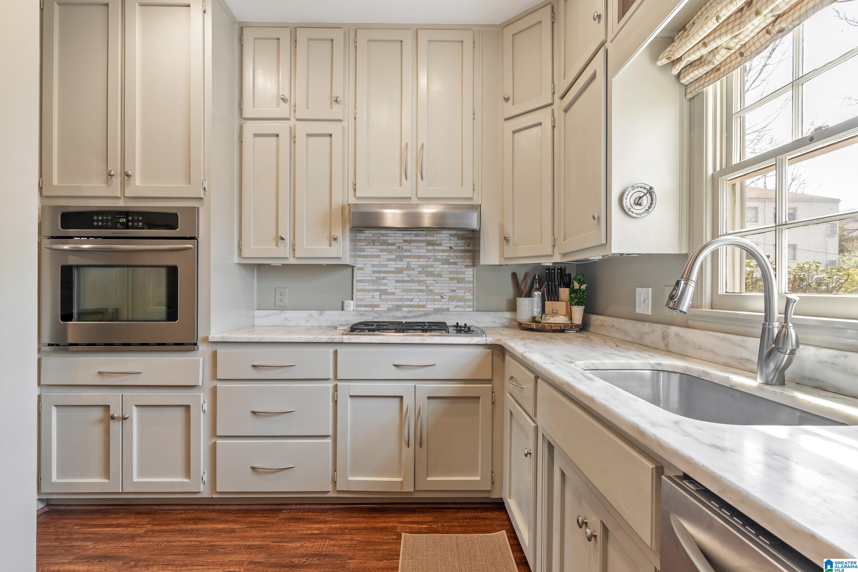 1227 33rd Street South, Unit B Birmingham, AL 35205 - Photo 6 of 64