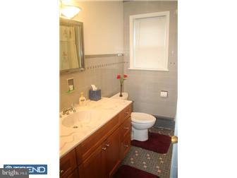 902 White Horse Hamilton Square Road Hamilton, NJ 08610 - Photo 3 of 12 Bathroom