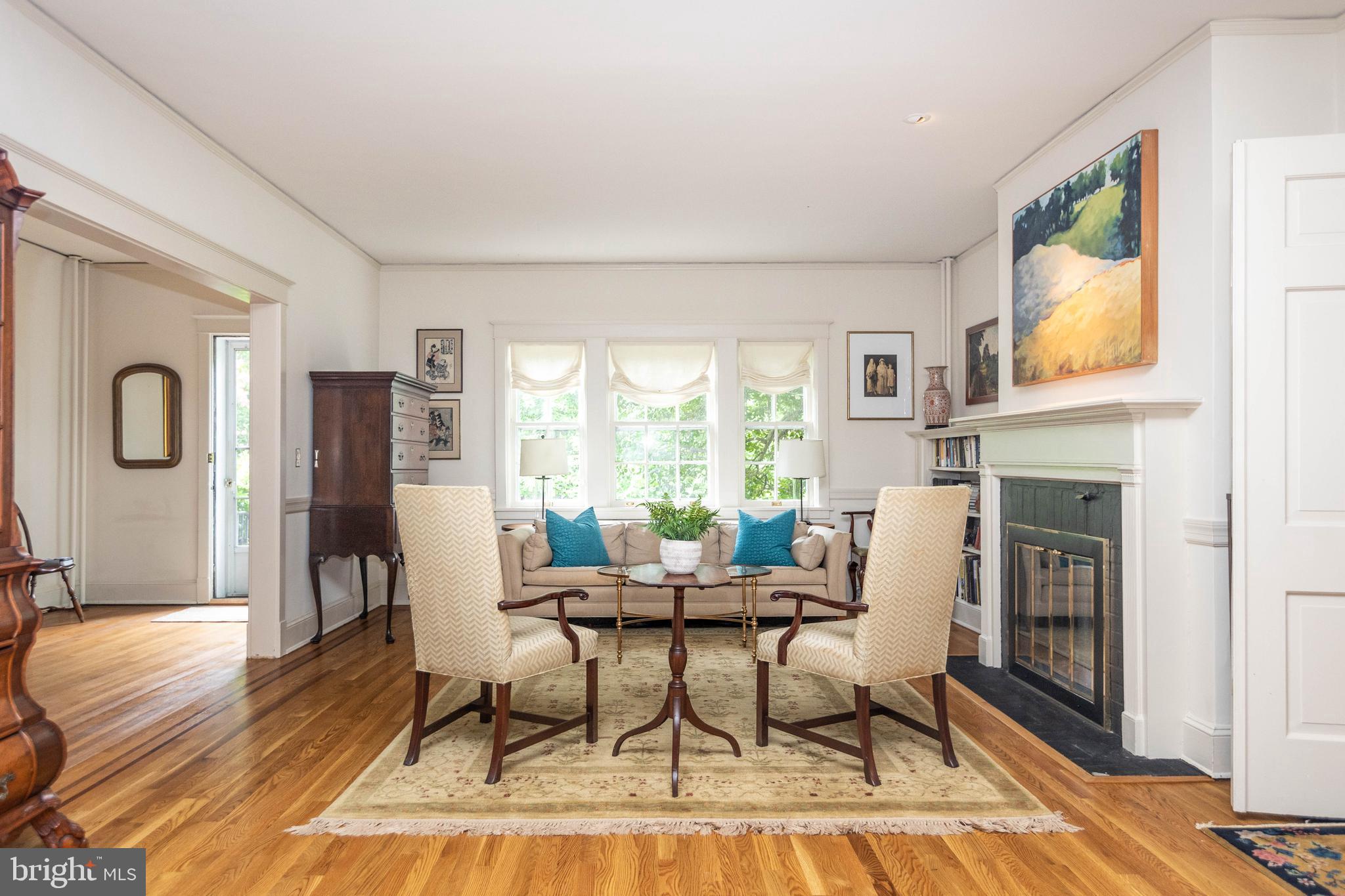 4200 Wickford Road Baltimore, MD 21210 - Photo 6 of 51 Living room