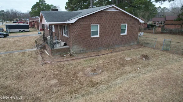 $120,000 | 711 Dr Martin Luther King Jr Drive North, Ahoskie, NC 27910