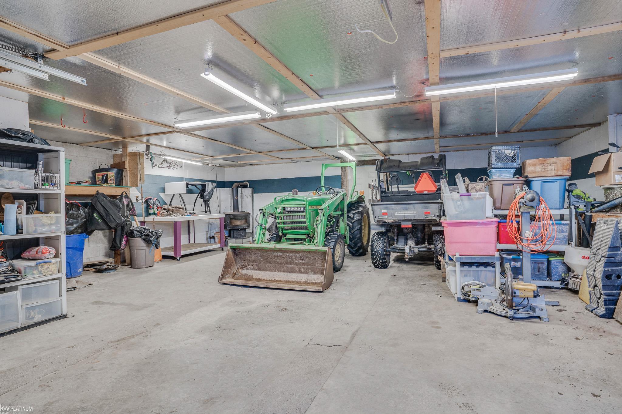 7273 Winn Road Yale, MI 48097 - Photo 20 of 43 50102951-19.JPG
