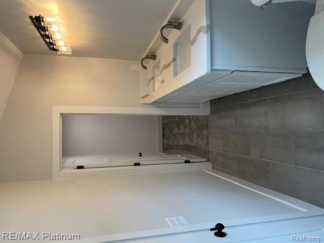 9400 Roland Brighton, MI 48116 - Photo 21 of 26